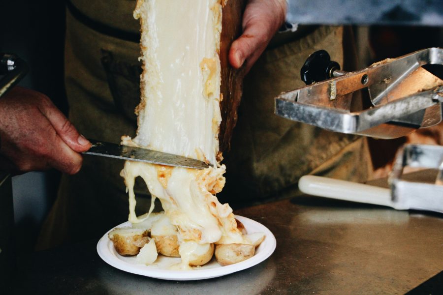 Les spécialités savoyardes: plats, fromages et traditions